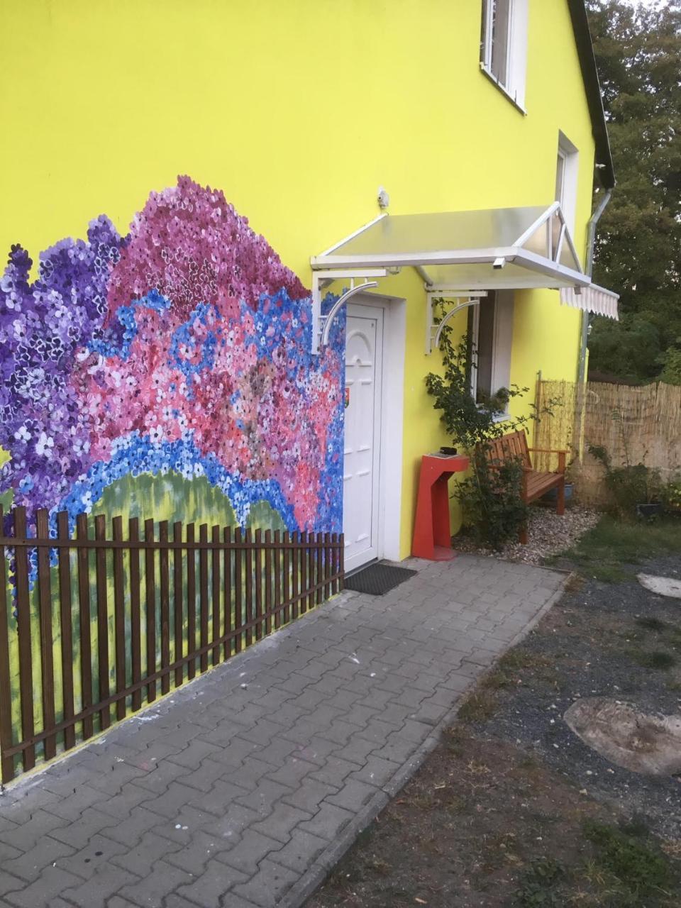 Penzion Krasny Dvur Dış mekan fotoğraf